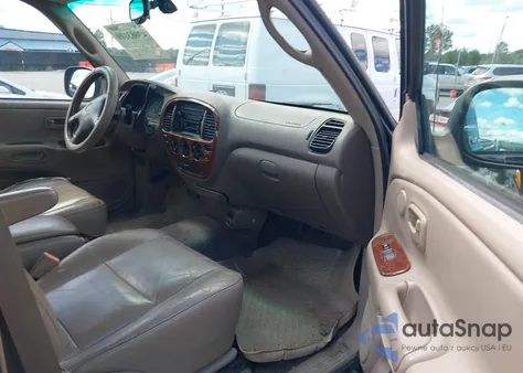 2001 Toyota Tundra Ltd V8 from USA, damaged, VIN 5TBBT48121S132933